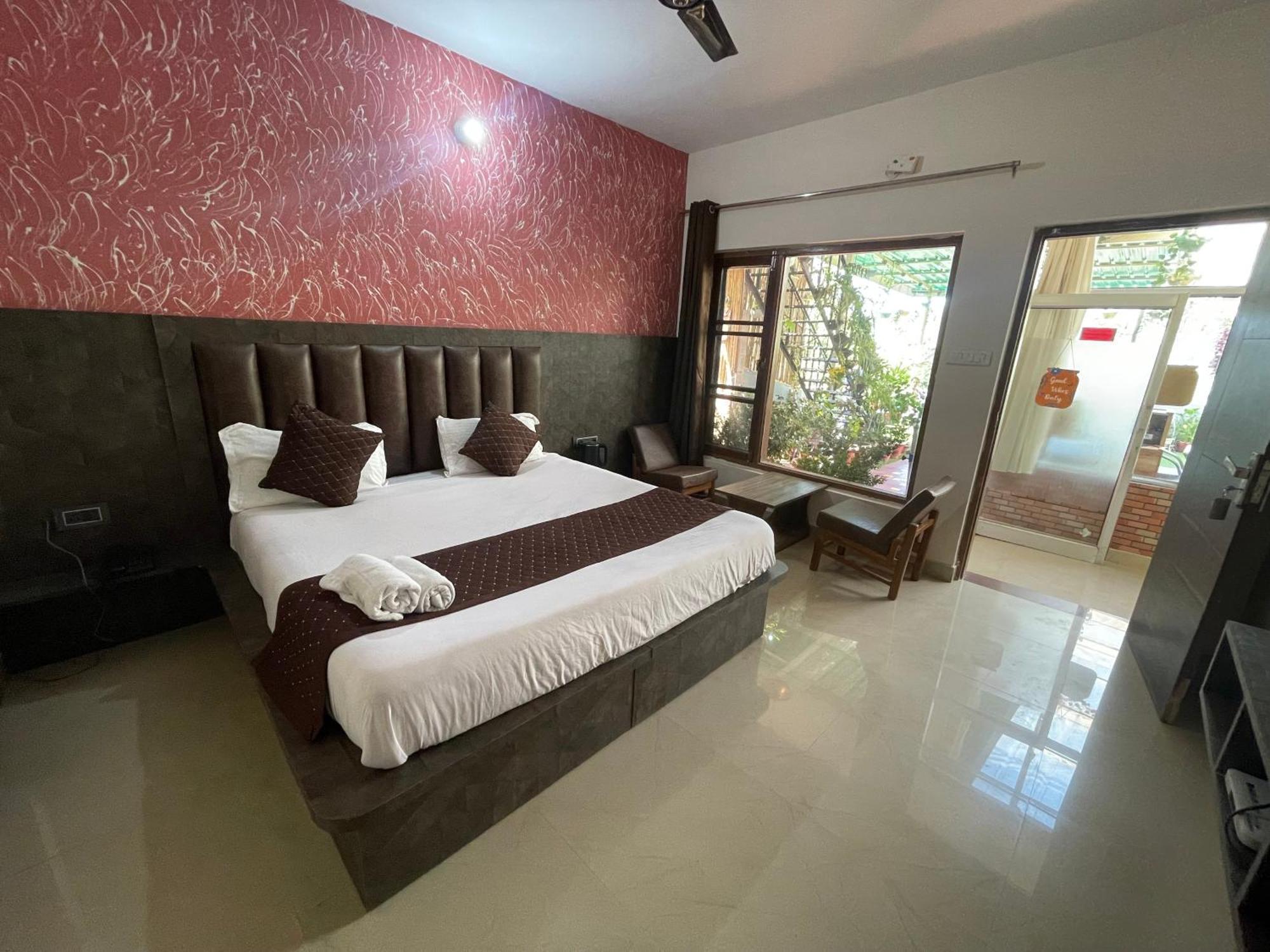 The Panda Hotel Dharamshala Bagian luar foto